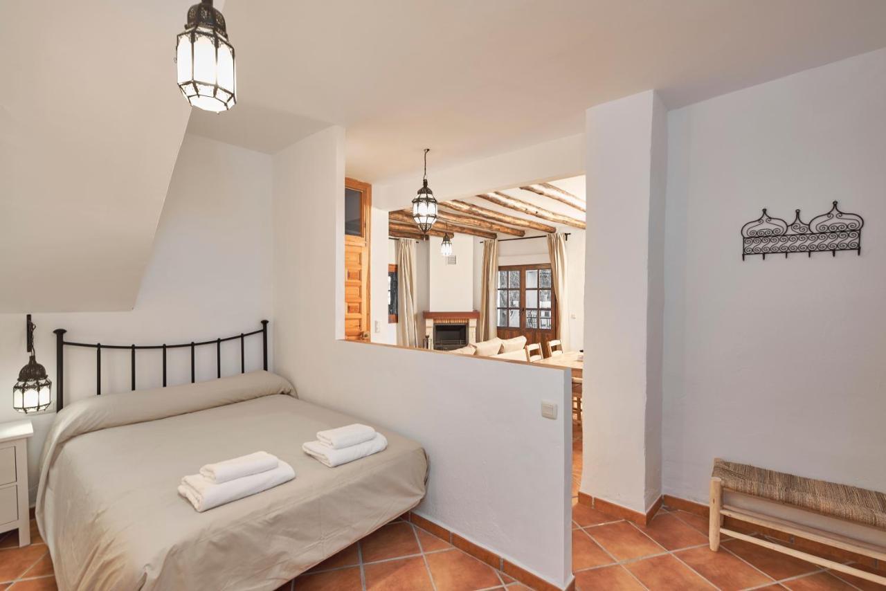 La Almunia De La Alpujarra Daire Yegen Dış mekan fotoğraf